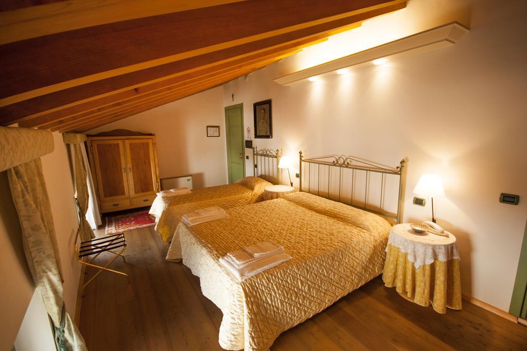 Villa Vecelli Cavriani Mozzecane Eksteriør billede