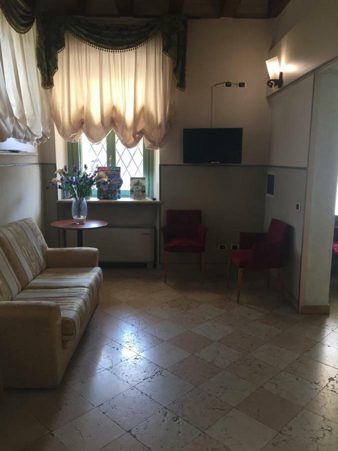 Villa Vecelli Cavriani Mozzecane Eksteriør billede