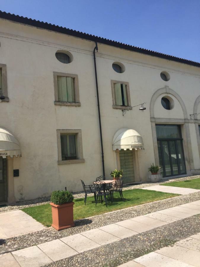 Villa Vecelli Cavriani Mozzecane Eksteriør billede