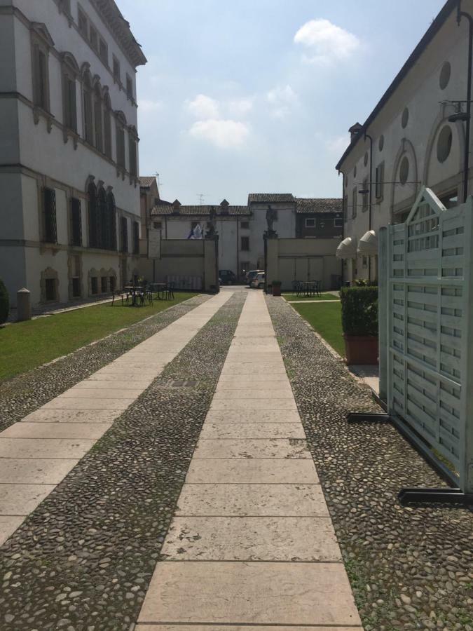 Villa Vecelli Cavriani Mozzecane Eksteriør billede