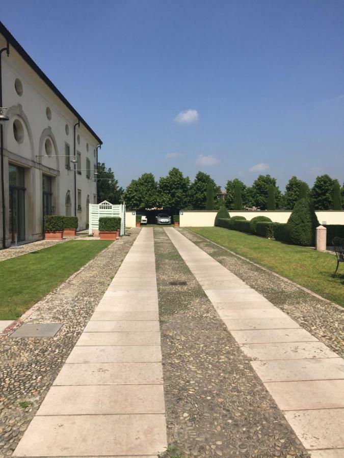 Villa Vecelli Cavriani Mozzecane Eksteriør billede